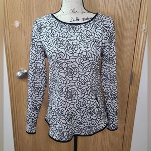 Elle Camellia Flower Print Black And Gray Long Sleeved Top